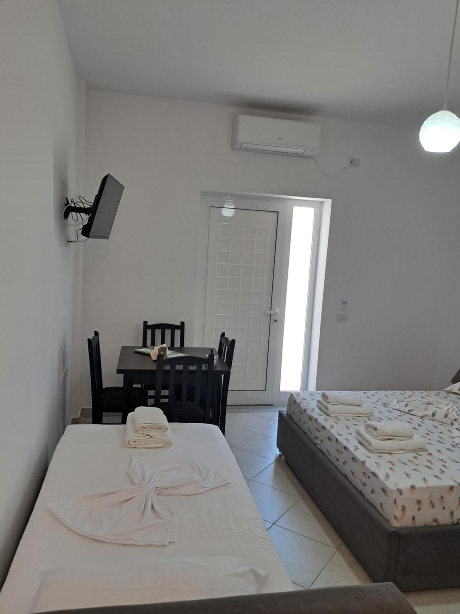 Villa Hysesani Vlorë Zimmer foto